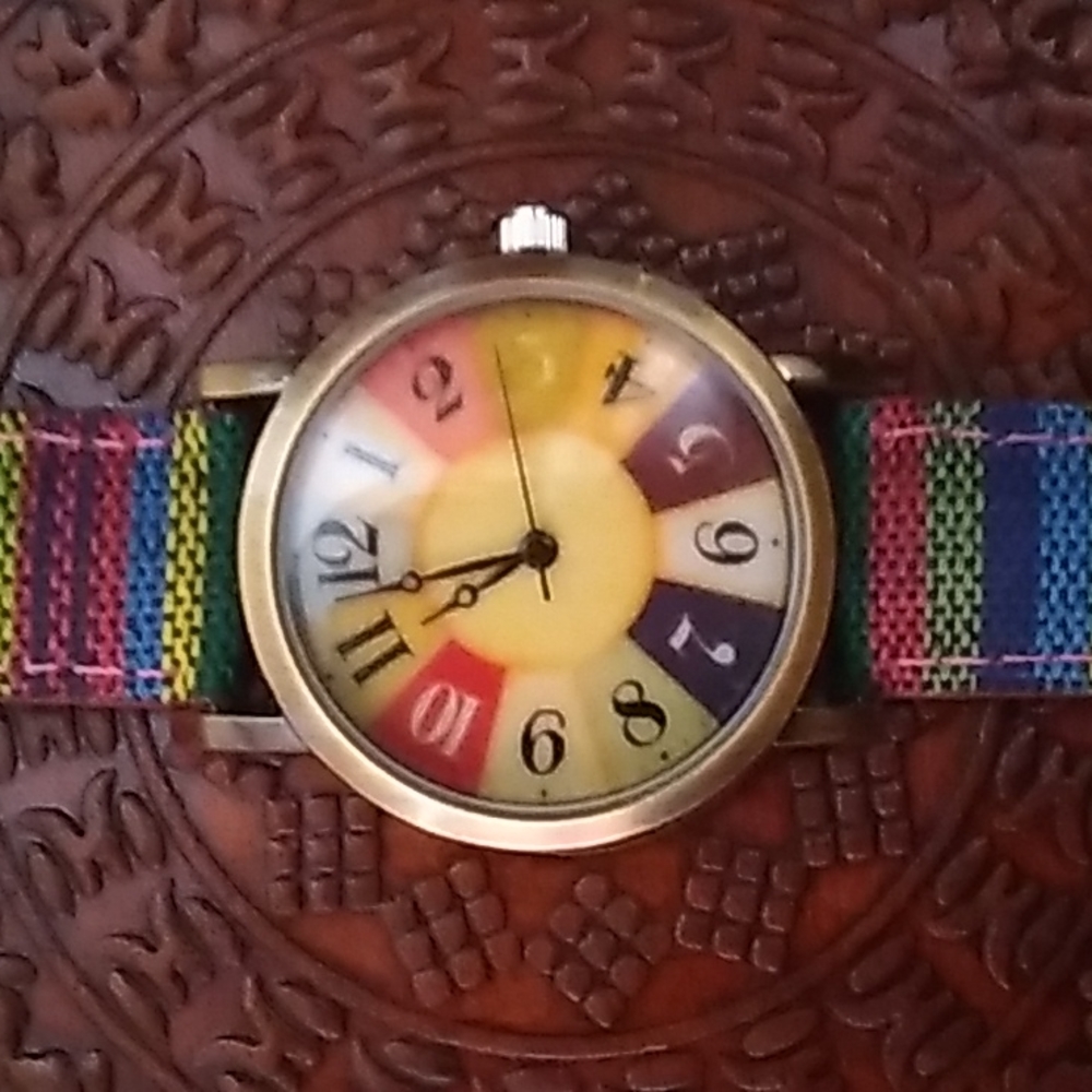 Hippy Casual Sports Multicolor Quartz Watch - Picture 1 of 5